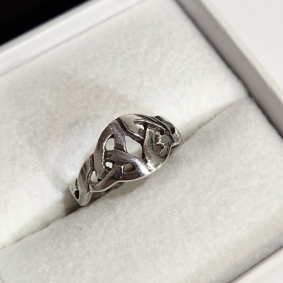 Genuine Vintage Sterling Silver "Double Trinity Knot" Infinity Ring (Size 5.25) - Picture 4 of 12